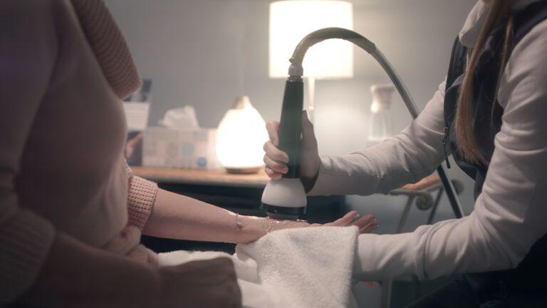 Dr Ravi - Stem Wave Therapy 11 (0-02-50-11) - Wrist